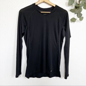Patagonia- Women’s Black Long Sleeve Top- Large
